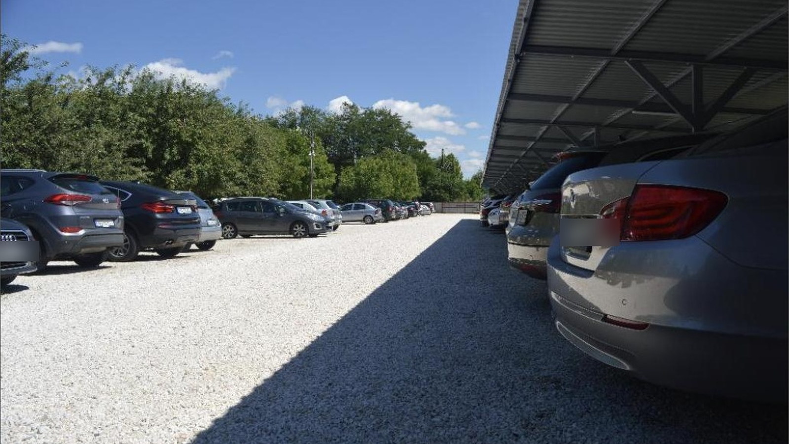 Reptéri parkoló Ferihegyen: mennyibe kerül, és mire figyelj foglalás előtt?